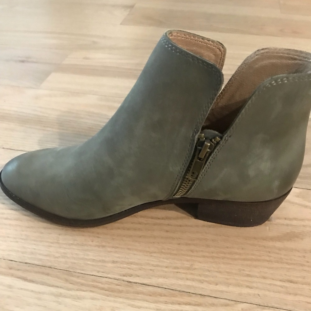 Splendid Hamptyn Booties Brand New! Size 6